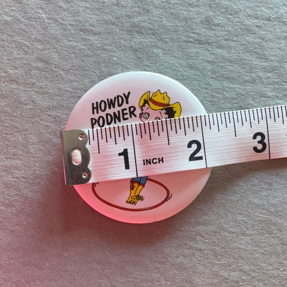 Retro Howdy Podner Betty Boop Pin - Picture 3 of 3